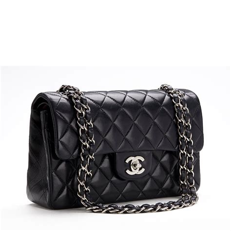 chanel quilted flap bag - chanel 2.55 classic flap bag.